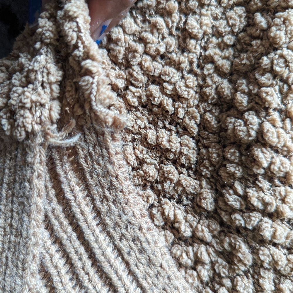 Zenana hoodie marshmallow sweater| ribbed cuffs and hem| popcorn knit size large - Picture 14 of 15